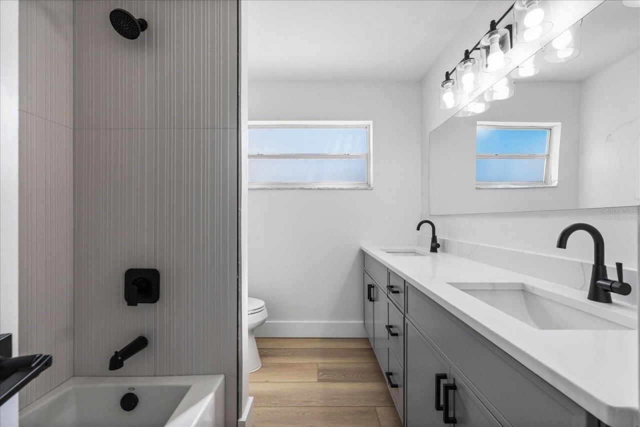 1200 80th Street S, Saint Petersburg, FL 33707 Photo