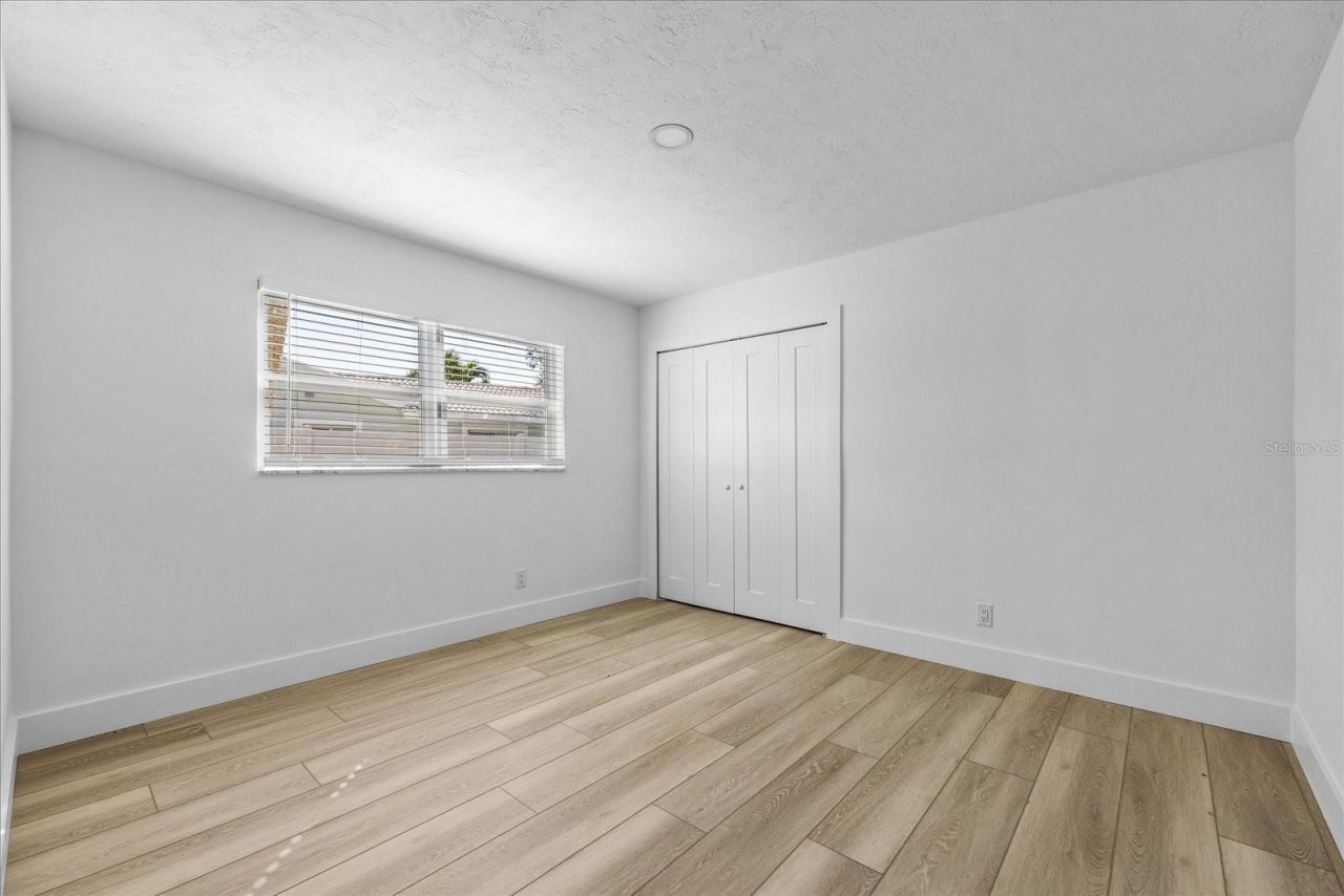 1200 80th Street S, Saint Petersburg, FL 33707 Photo