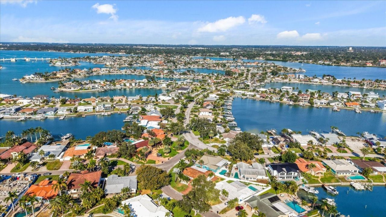 1200 80th Street S, Saint Petersburg, FL 33707 Photo