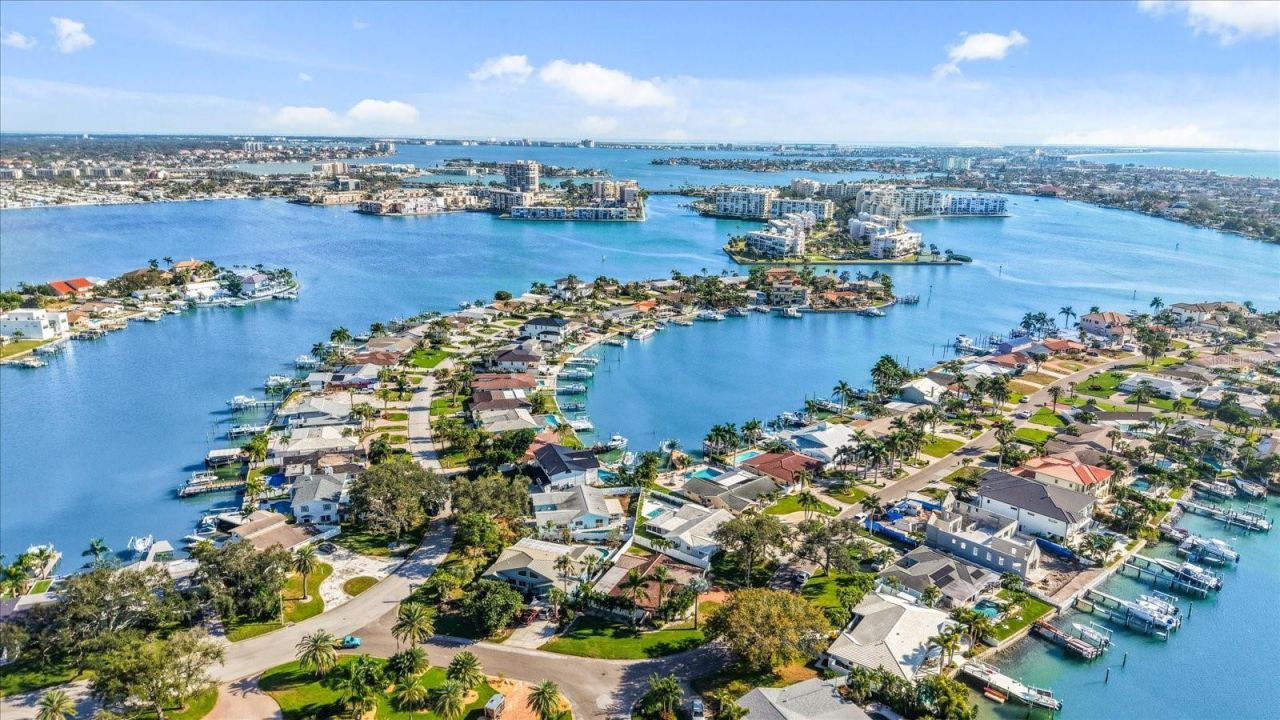 1200 80th Street S, Saint Petersburg, FL 33707 Photo