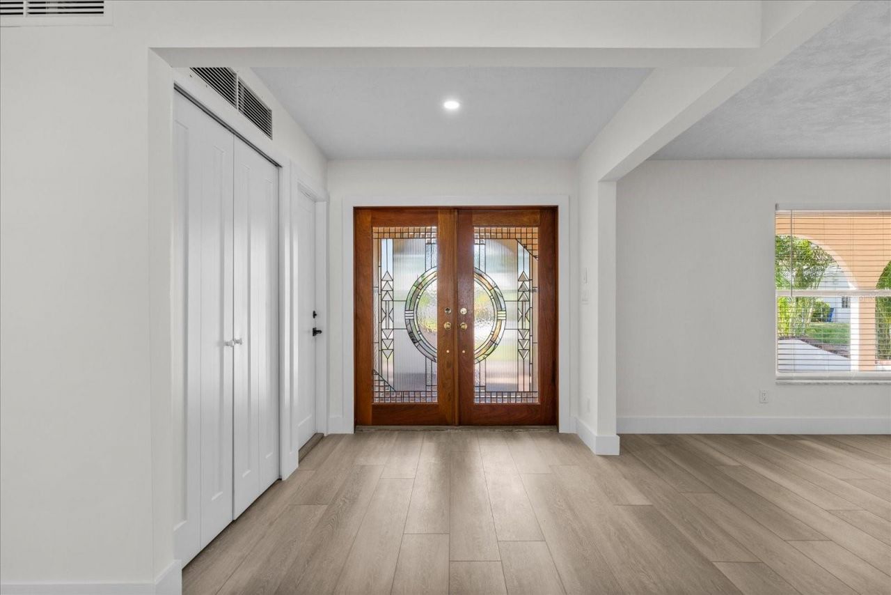 1200 80th Street S, Saint Petersburg, FL 33707 Photo