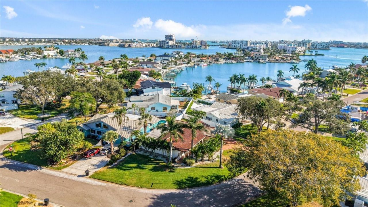 1200 80th Street S, Saint Petersburg, FL 33707 Photo