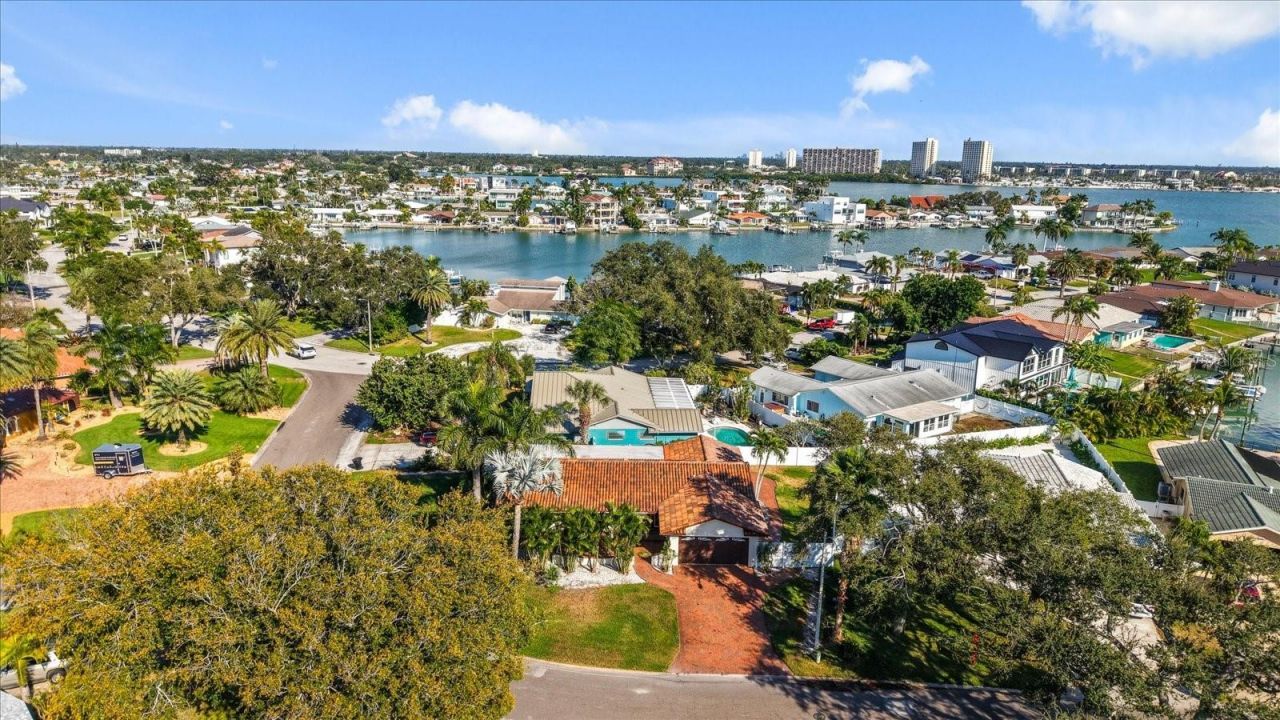 1200 80th Street S, Saint Petersburg, FL 33707 Photo