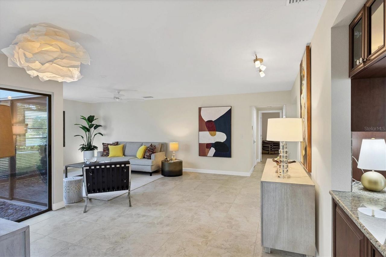 3743 Glen Oaks Manor Drive, Sarasota, FL 34232 Photo