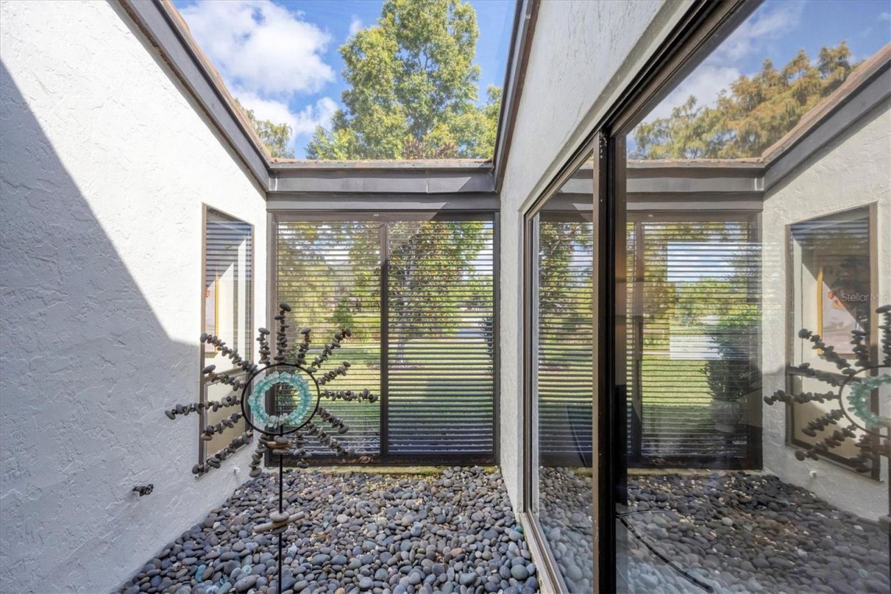 3743 Glen Oaks Manor Drive, Sarasota, FL 34232 Photo