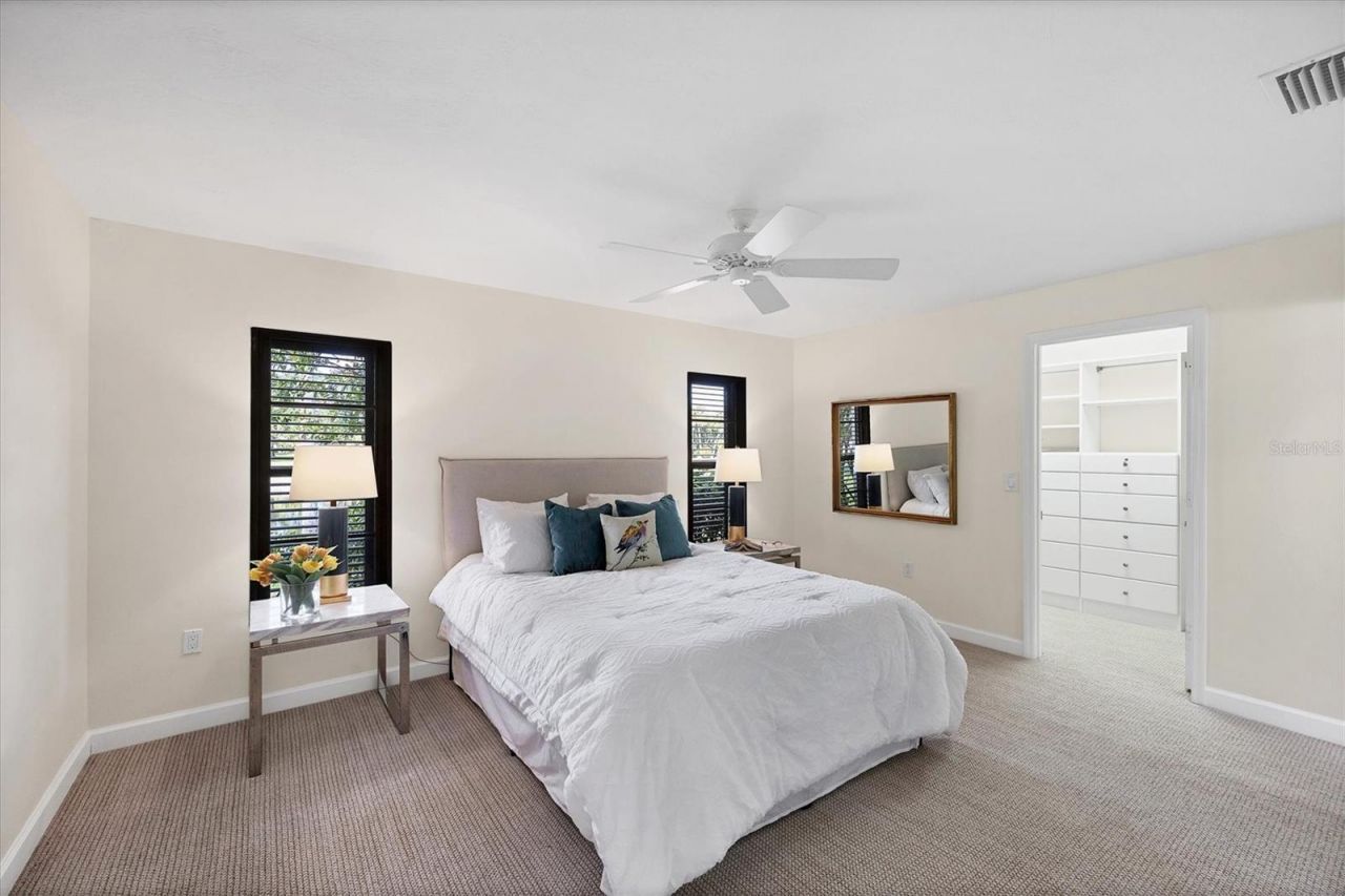 3743 Glen Oaks Manor Drive, Sarasota, FL 34232 Photo