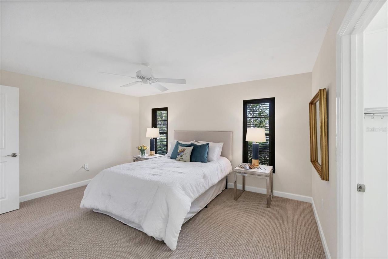 3743 Glen Oaks Manor Drive, Sarasota, FL 34232 Photo