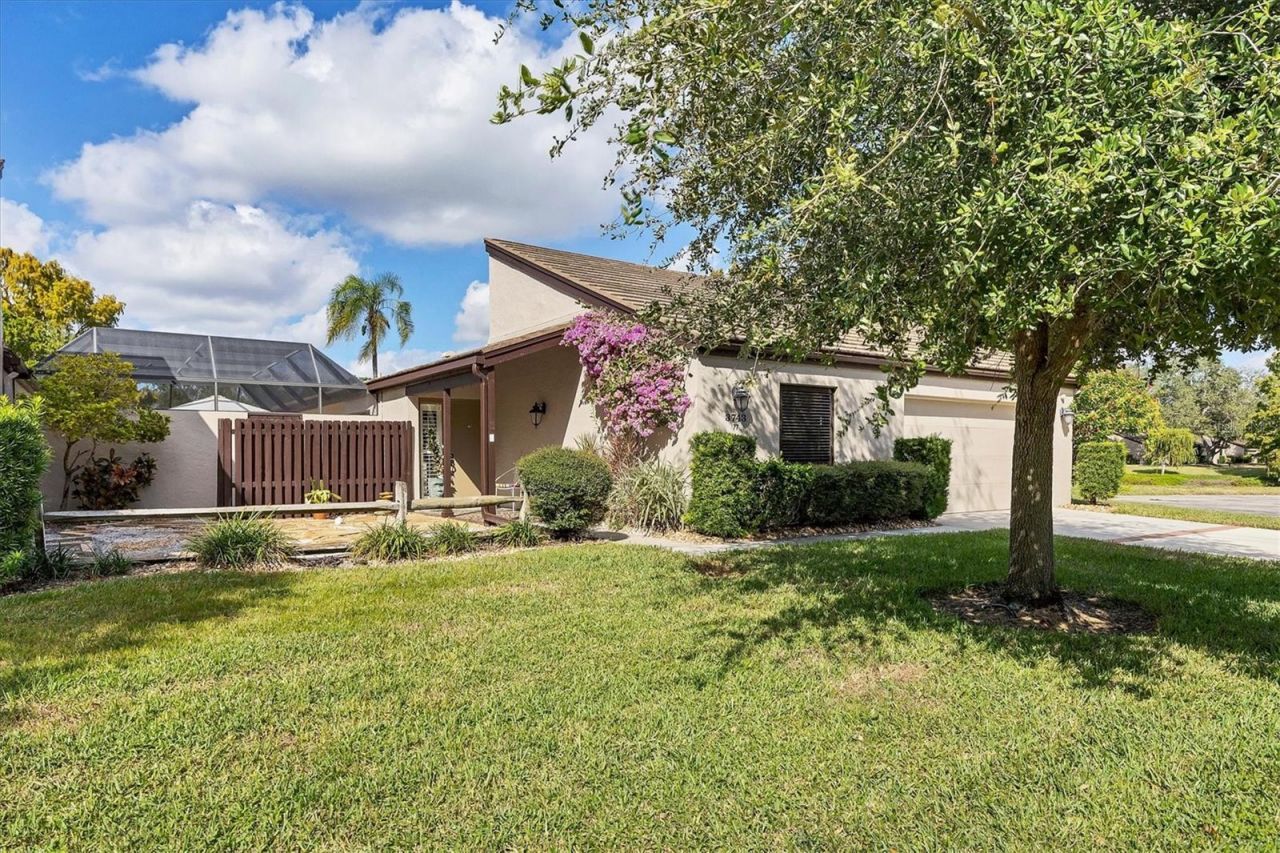 3743 Glen Oaks Manor Drive, Sarasota, FL 34232 Photo