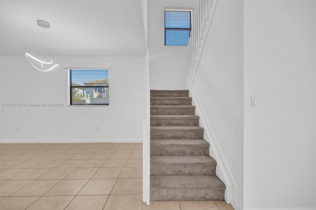 3504 W 94th St, Unit 3504, Hialeah, FL 33018 Photo