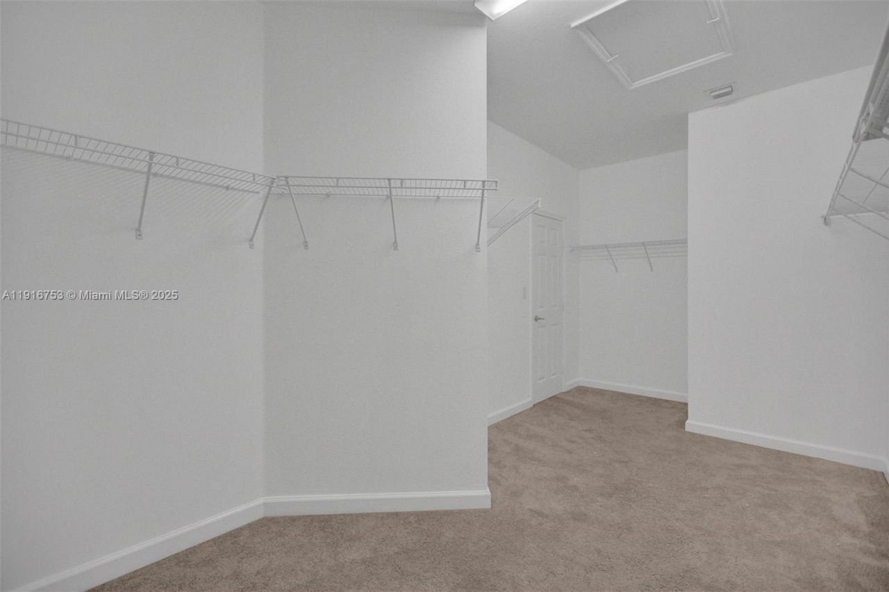 3504 W 94th St, Unit 3504, Hialeah, FL 33018 Photo