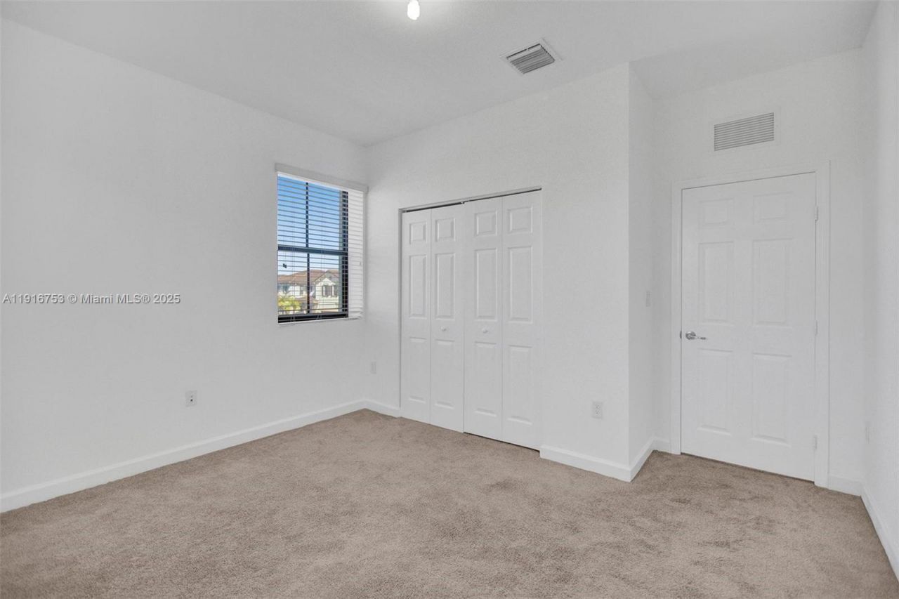 3504 W 94th St, Unit 3504, Hialeah, FL 33018 Photo