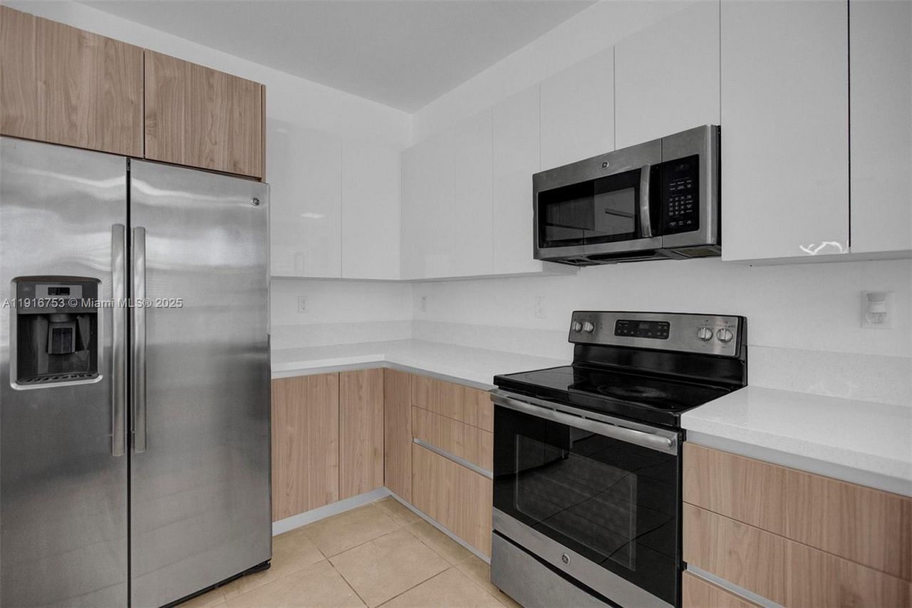 3504 W 94th St, Unit 3504, Hialeah, FL 33018 Photo