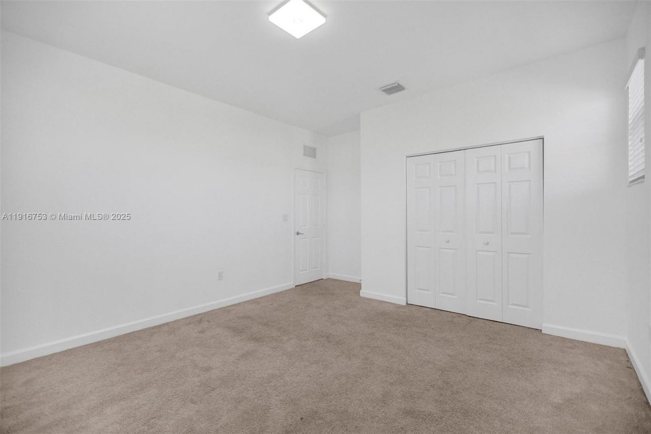 3504 W 94th St, Unit 3504, Hialeah, FL 33018 Photo