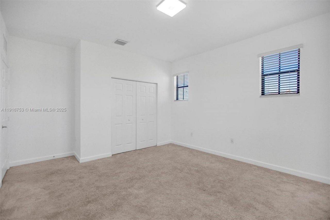 3504 W 94th St, Unit 3504, Hialeah, FL 33018 Photo