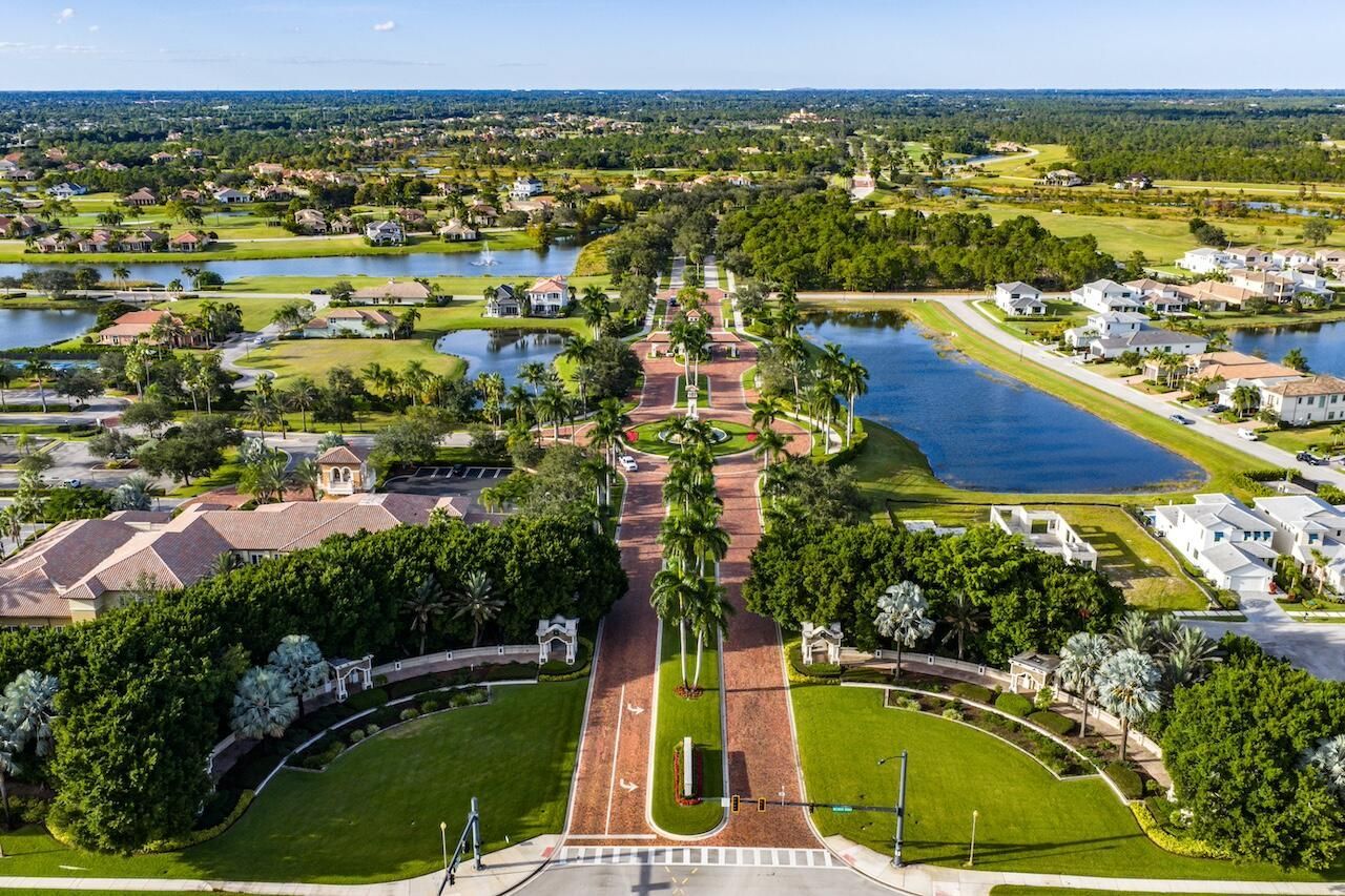 107 SE Santa Gardenia, Port Saint Lucie, FL 34984 Photo