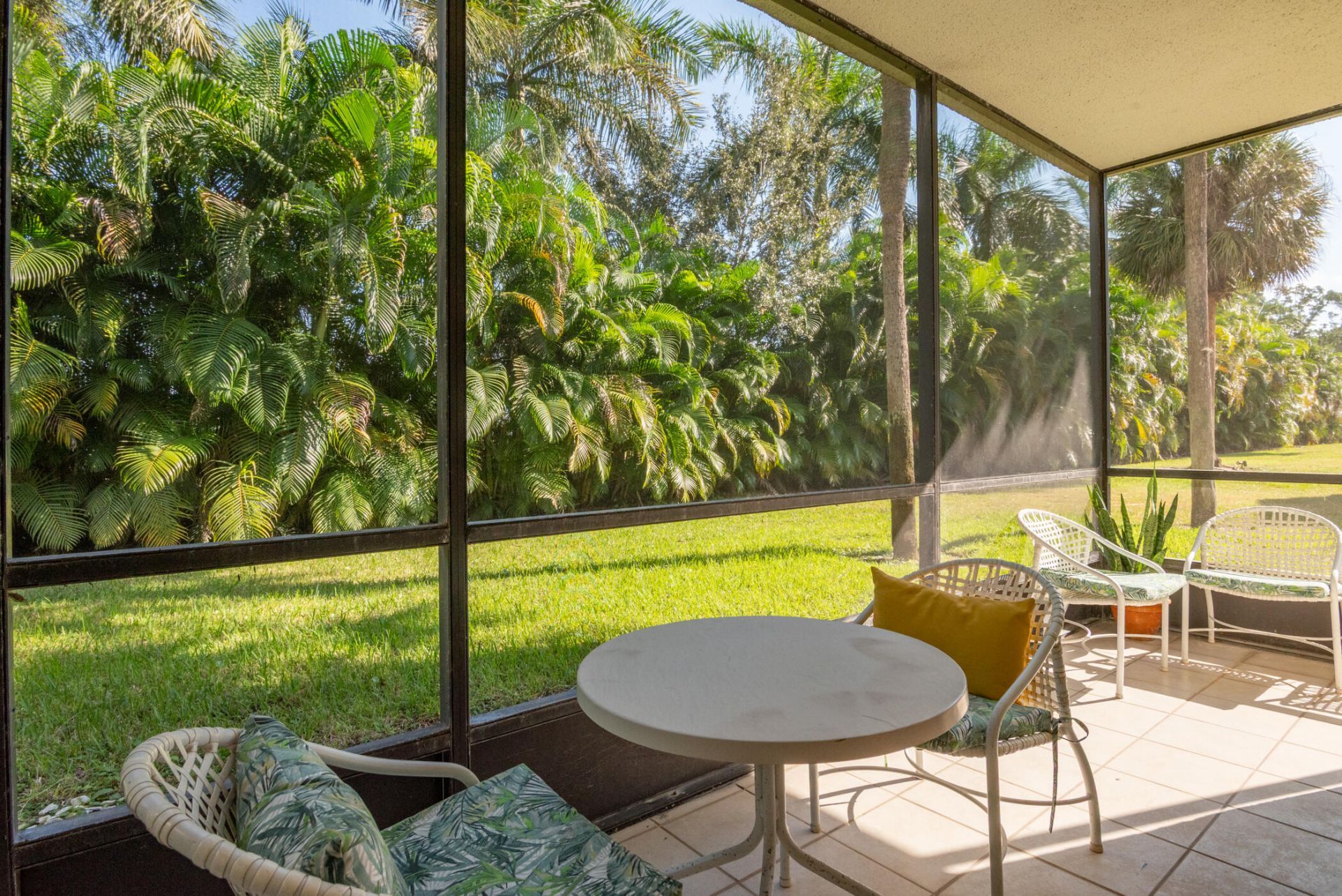 2550 Presidential Way, Unit 107, West Palm Beach, FL 33401 Photo