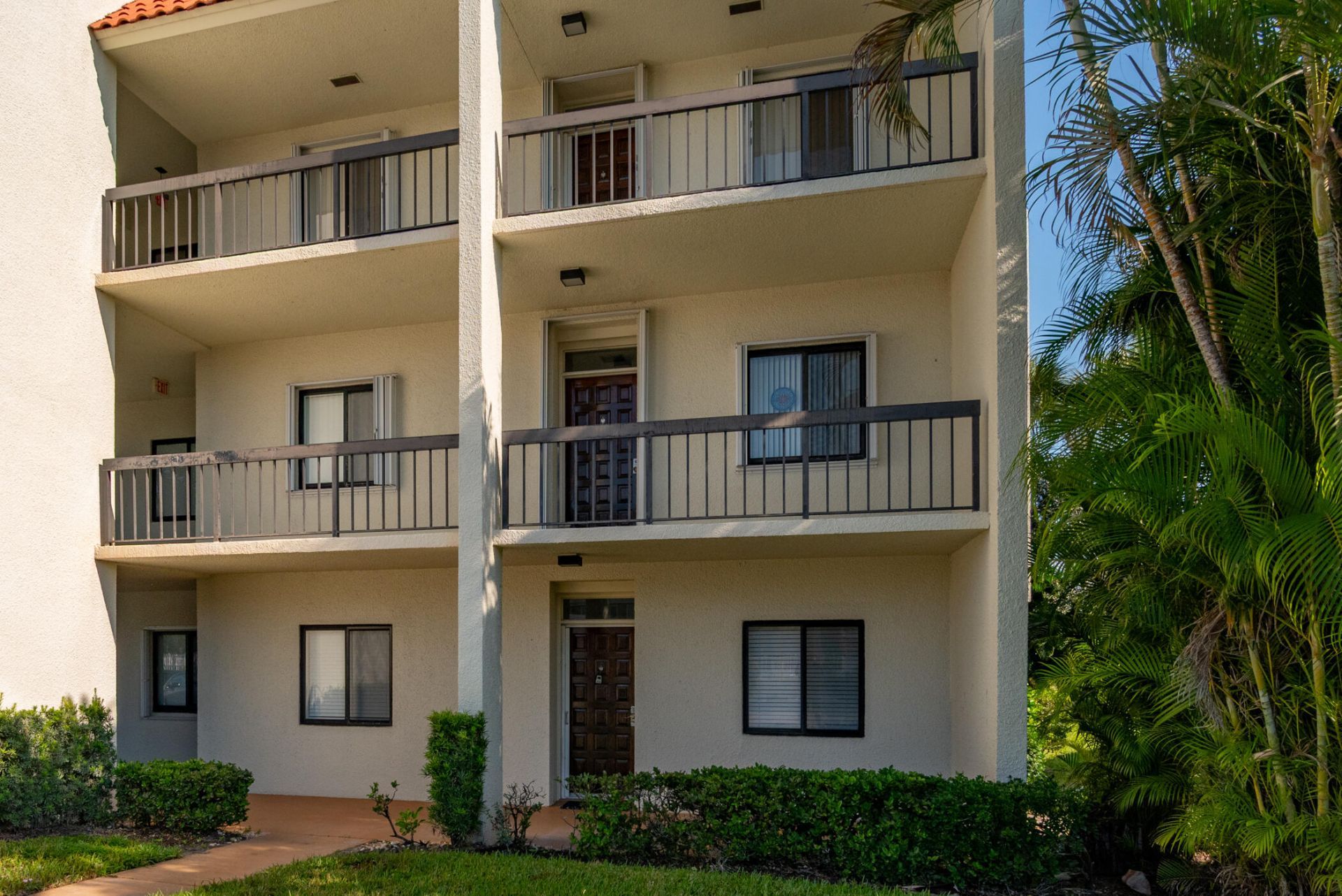 2550 Presidential Way, Unit 107, West Palm Beach, FL 33401 Photo