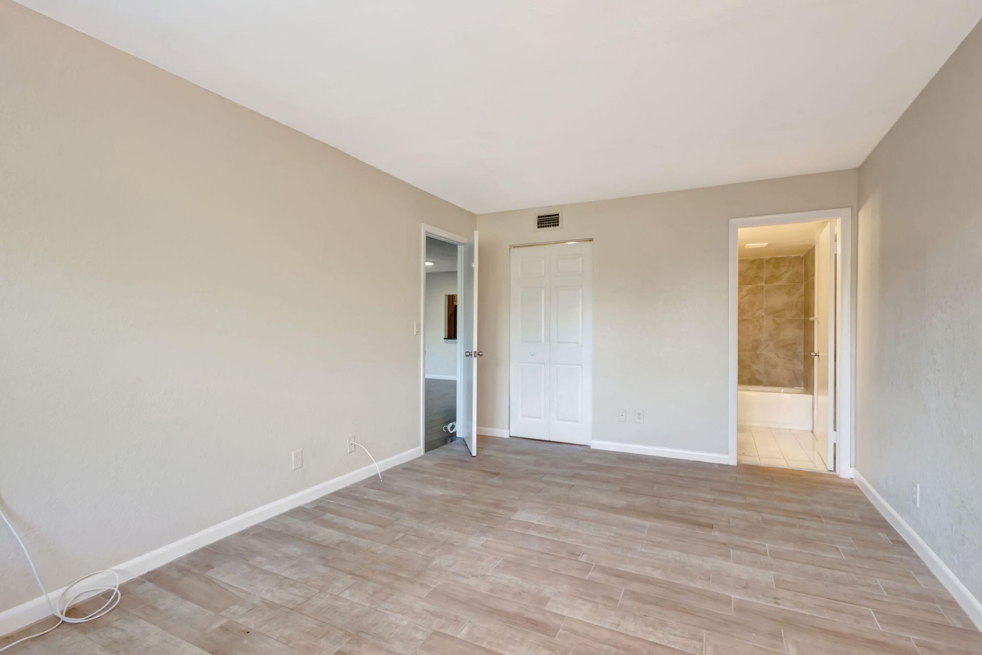 120 Sparrow Drive, Unit 213, Royal Palm Beach, FL 33411 Photo