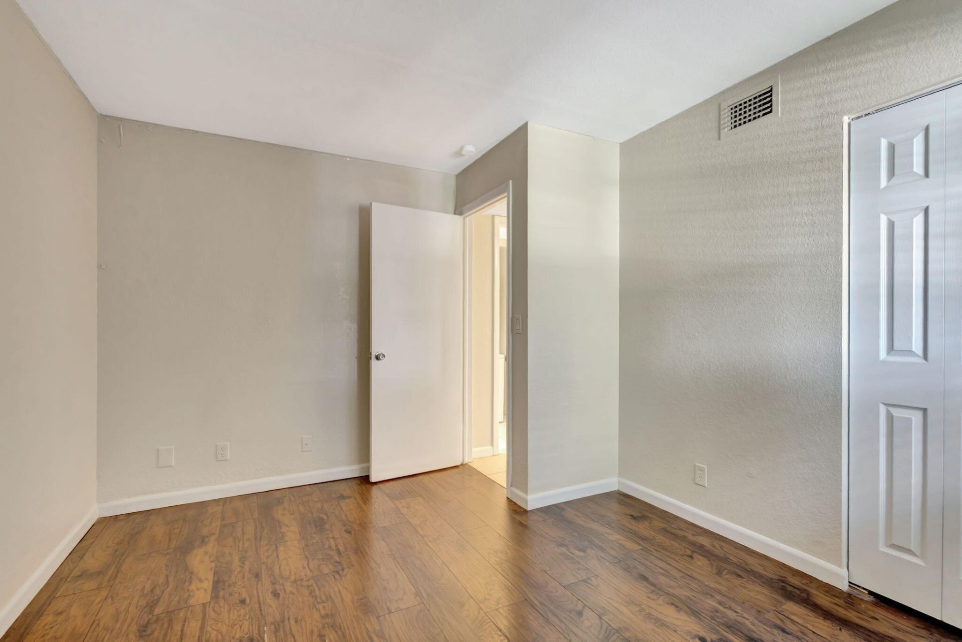 120 Sparrow Drive, Unit 213, Royal Palm Beach, FL 33411 Photo