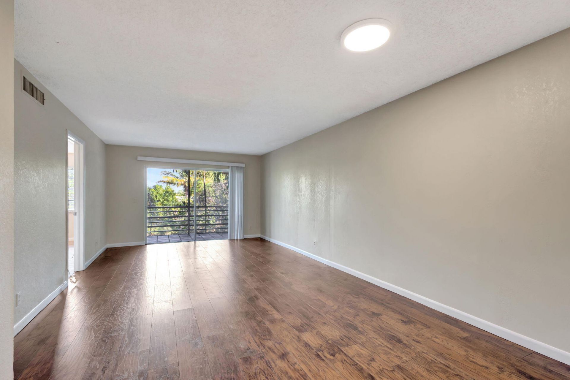 120 Sparrow Drive, Unit 213, Royal Palm Beach, FL 33411 Photo