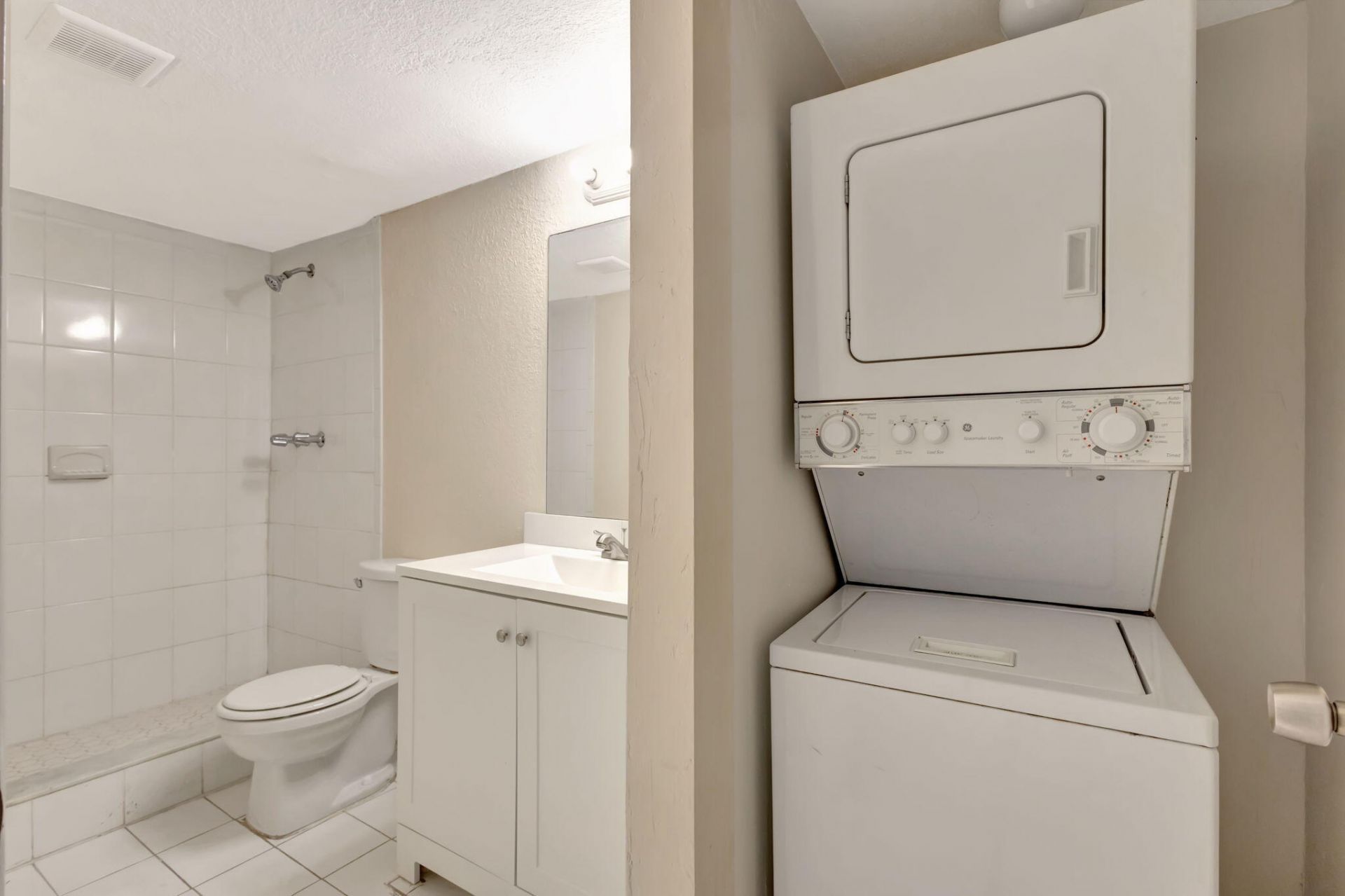 120 Sparrow Drive, Unit 213, Royal Palm Beach, FL 33411 Photo