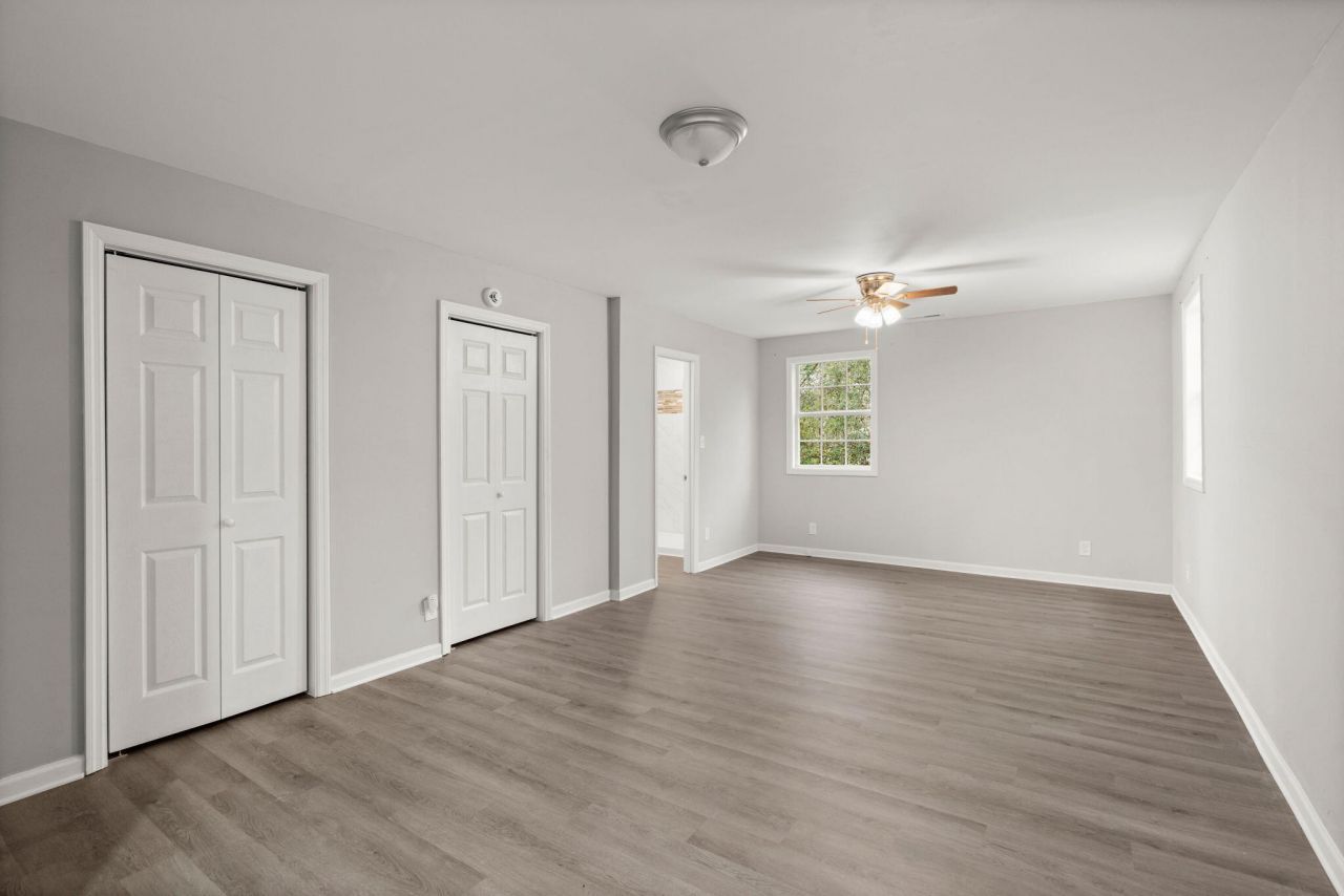 121 Franklin Street Photo 16