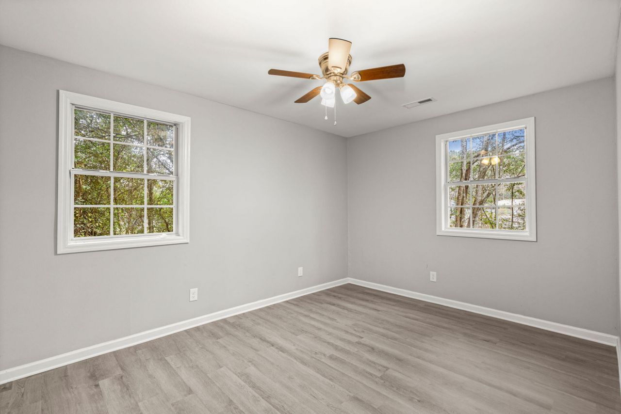 121 Franklin Street Photo 20