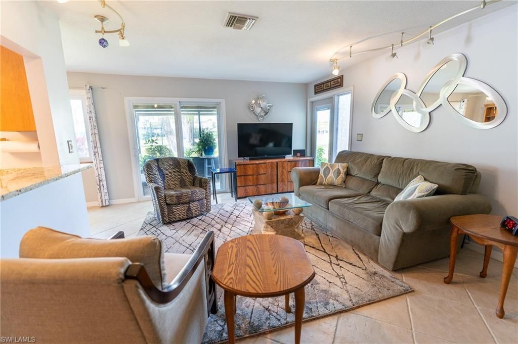3271 Maple Leaf Cir, Unit 3, Fort Myers, FL 33907 Photo