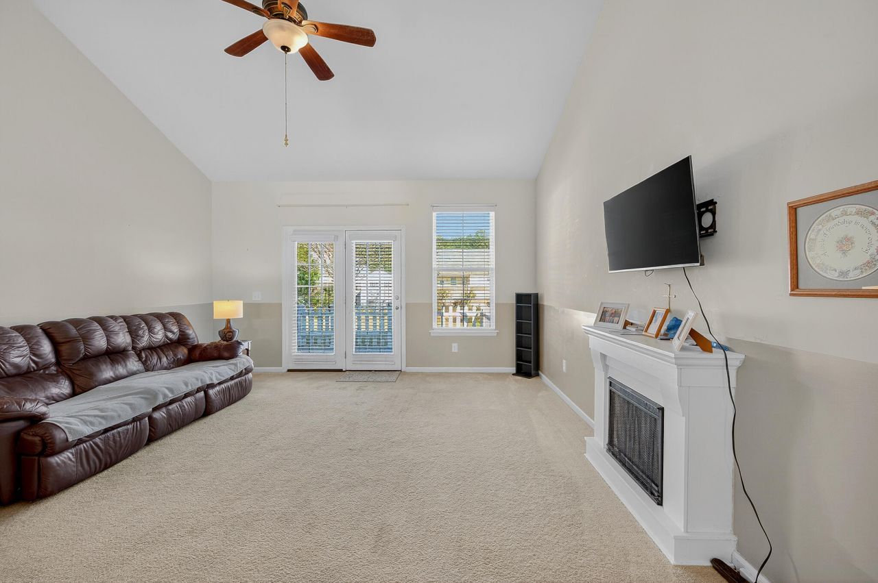 1020 Bridlewood Farms Parkway Photo 12