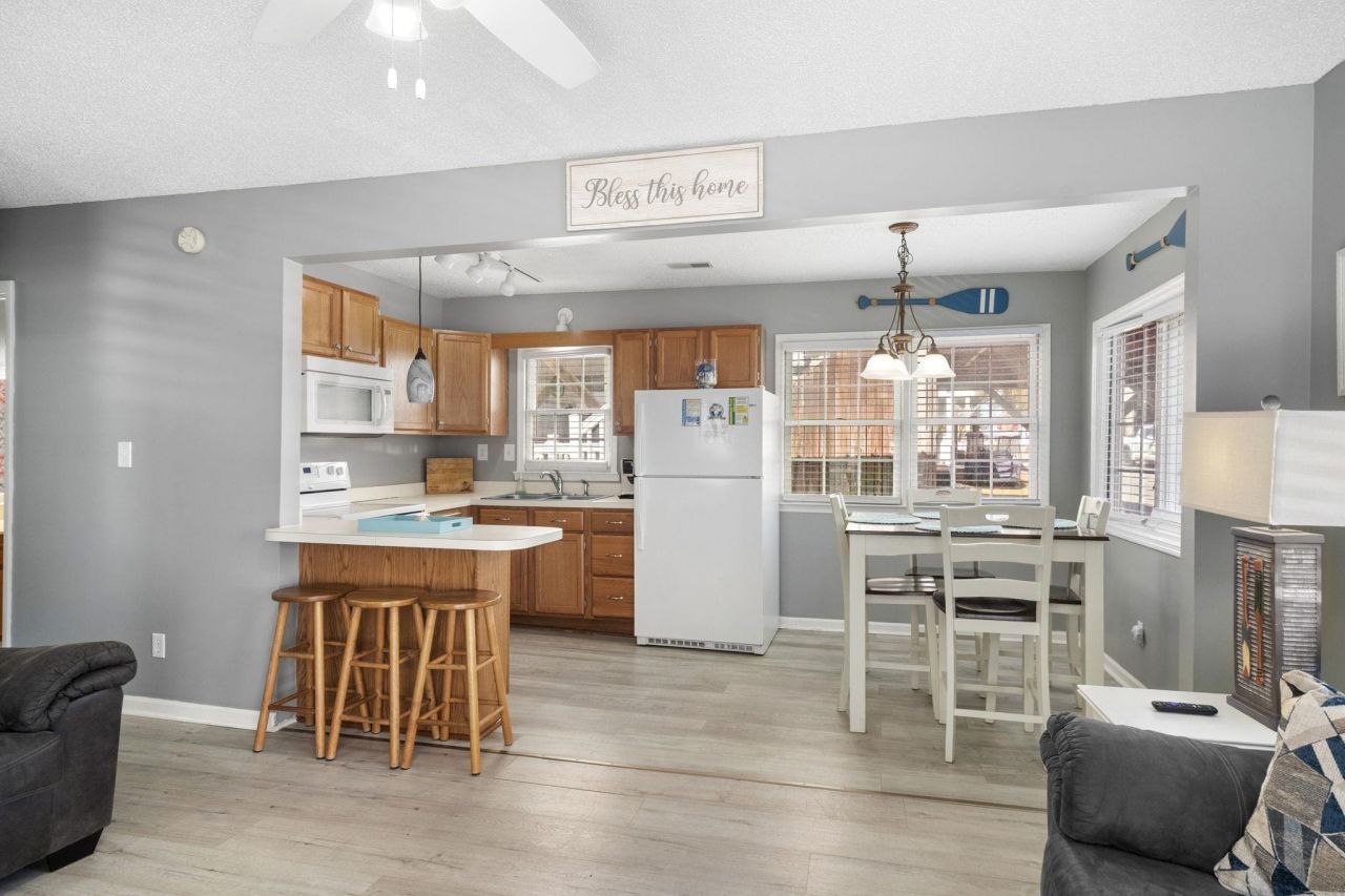 6001 - 1833 S Kings Hwy. Photo 14