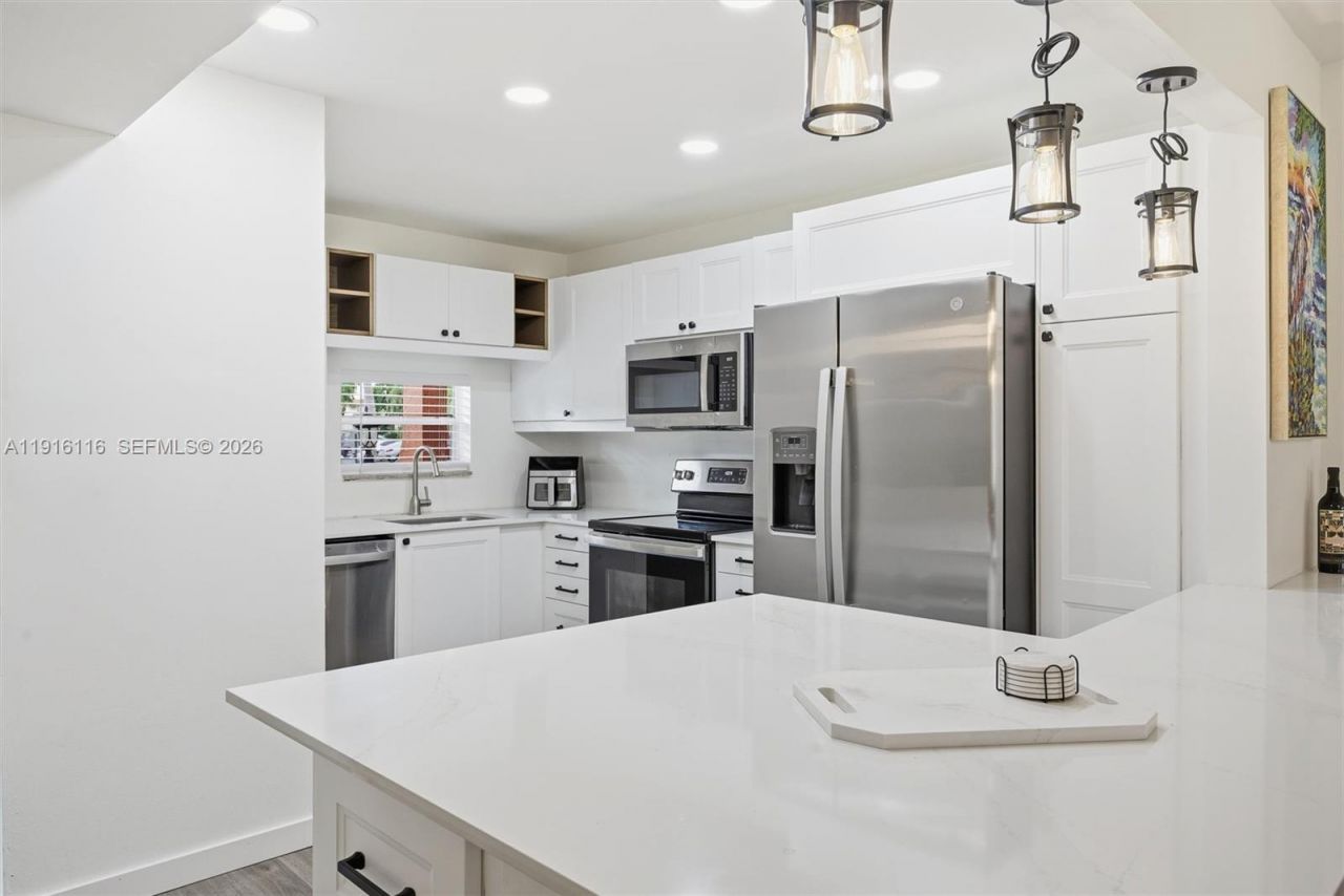 8941 S Hollybrook Blvd, Unit 103, Pembroke Pines, FL 33025 Photo