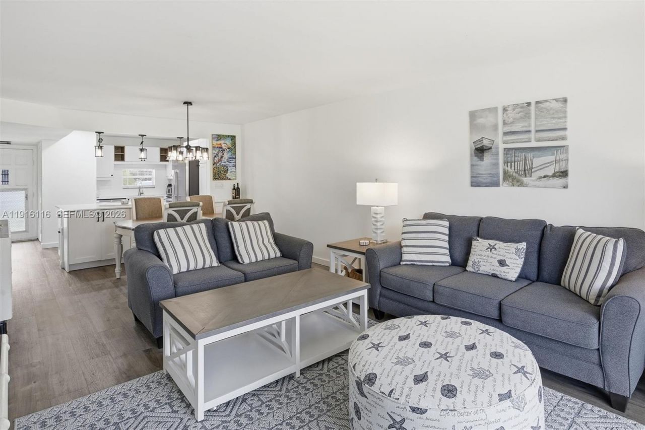 8941 S Hollybrook Blvd, Unit 103, Pembroke Pines, FL 33025 Photo