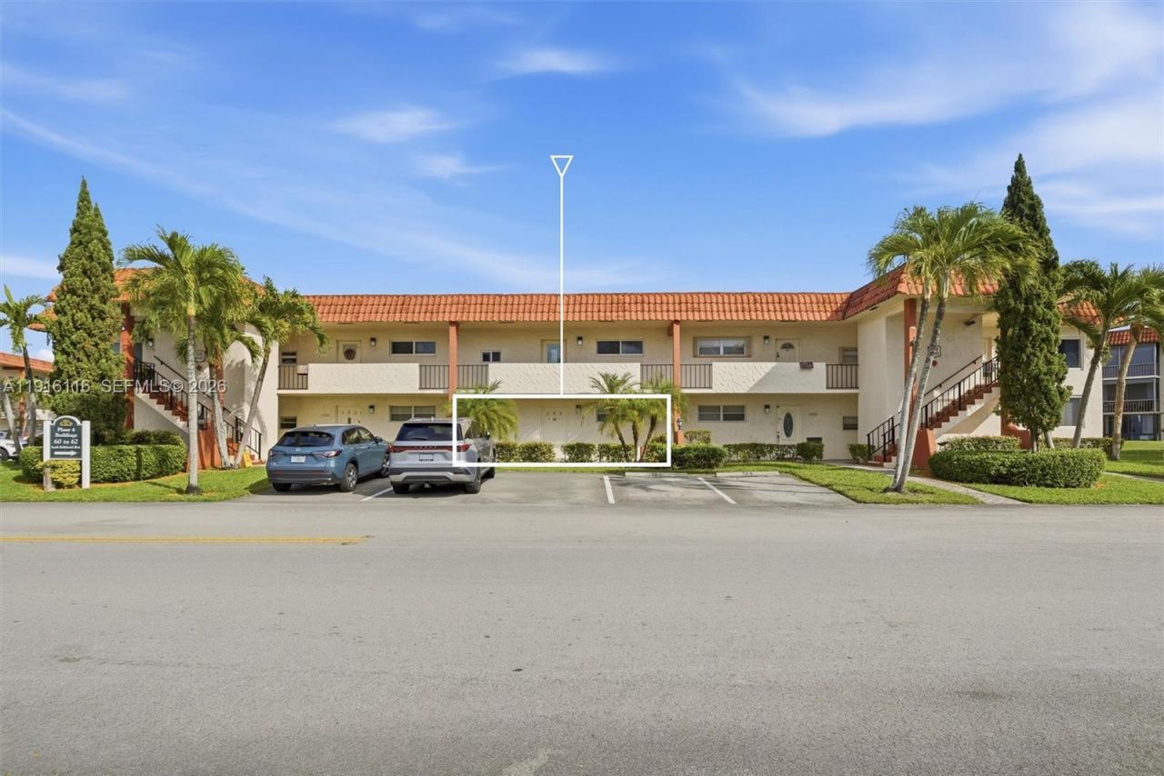 8941 S Hollybrook Blvd, Unit 103, Pembroke Pines, FL 33025 Photo