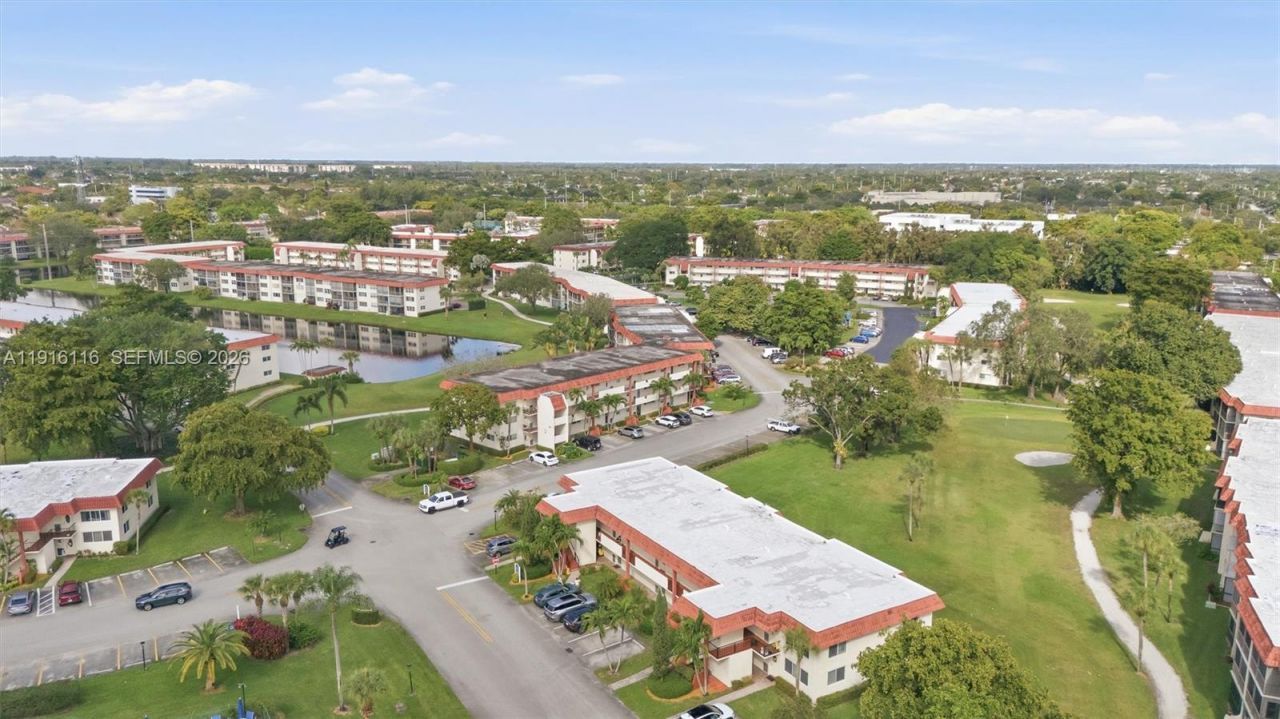 8941 S Hollybrook Blvd, Unit 103, Pembroke Pines, FL 33025 Photo
