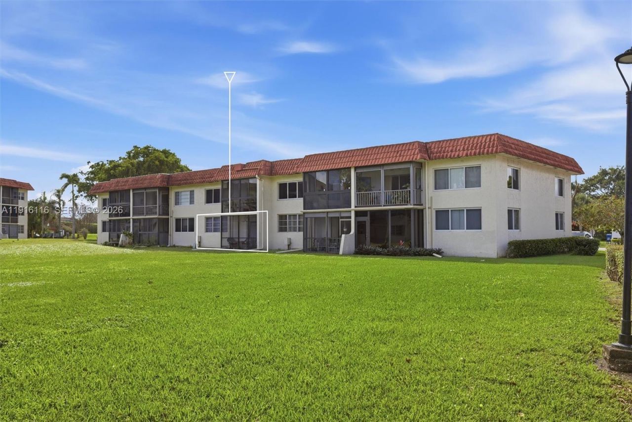 8941 S Hollybrook Blvd, Unit 103, Pembroke Pines, FL 33025 Photo