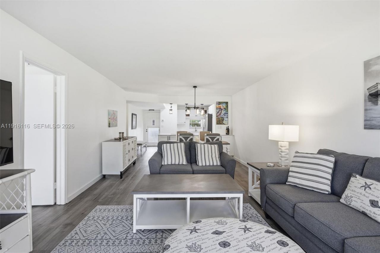 8941 S Hollybrook Blvd, Unit 103, Pembroke Pines, FL 33025 Photo