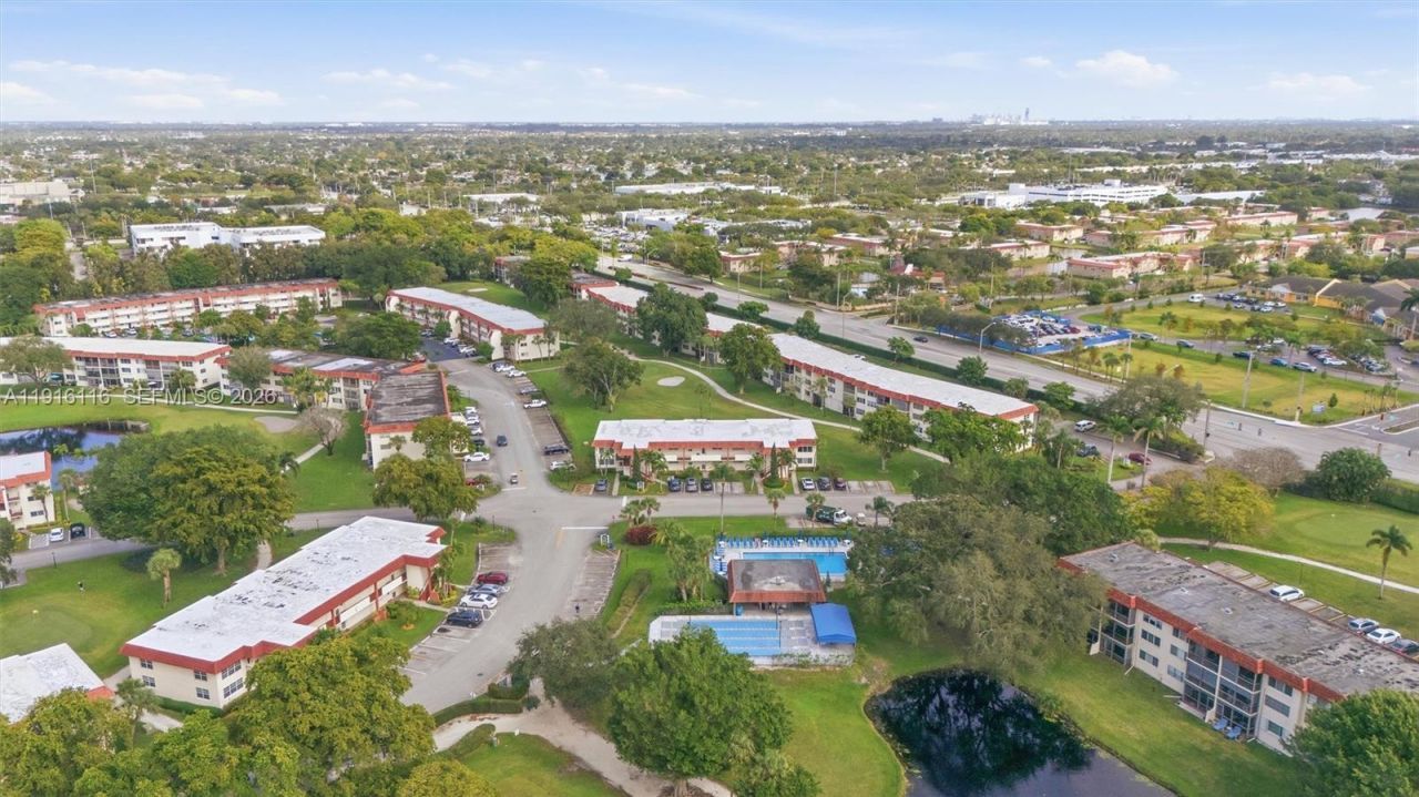 8941 S Hollybrook Blvd, Unit 103, Pembroke Pines, FL 33025 Photo