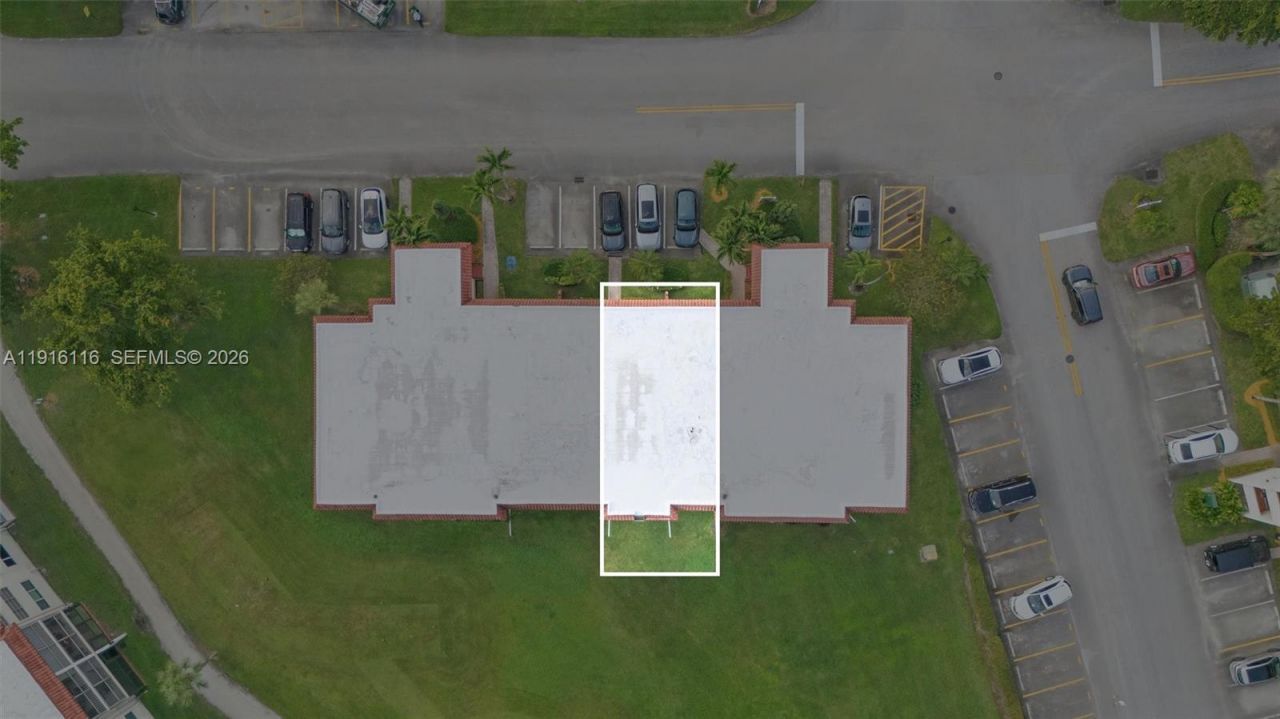 8941 S Hollybrook Blvd, Unit 103, Pembroke Pines, FL 33025 Photo