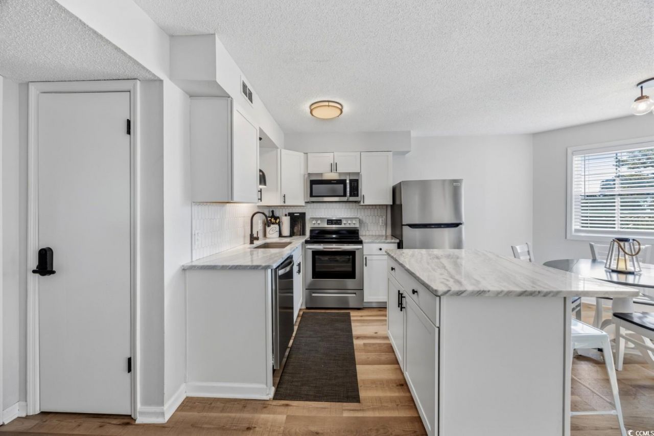 1500 Cenith Dr. Photo 12