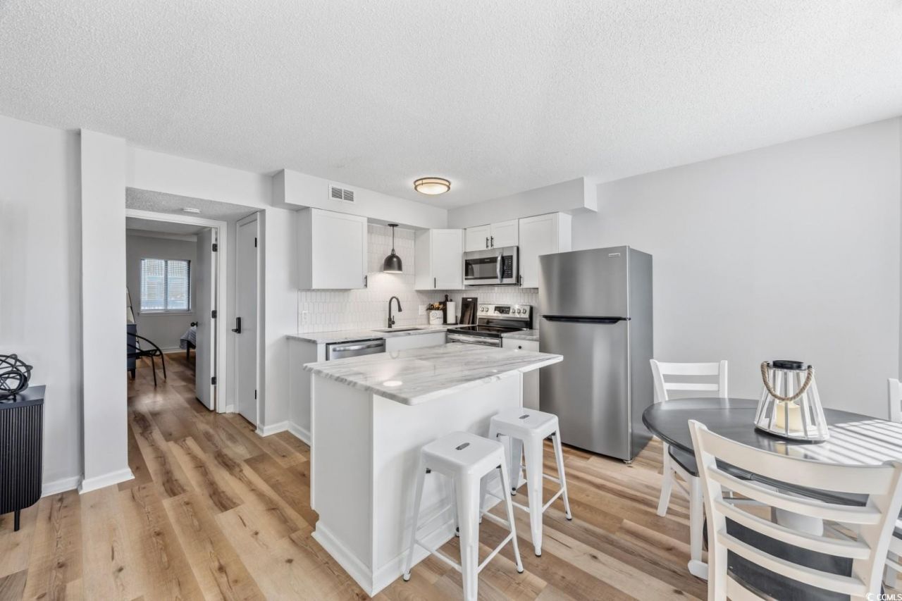 1500 Cenith Dr. Photo 13