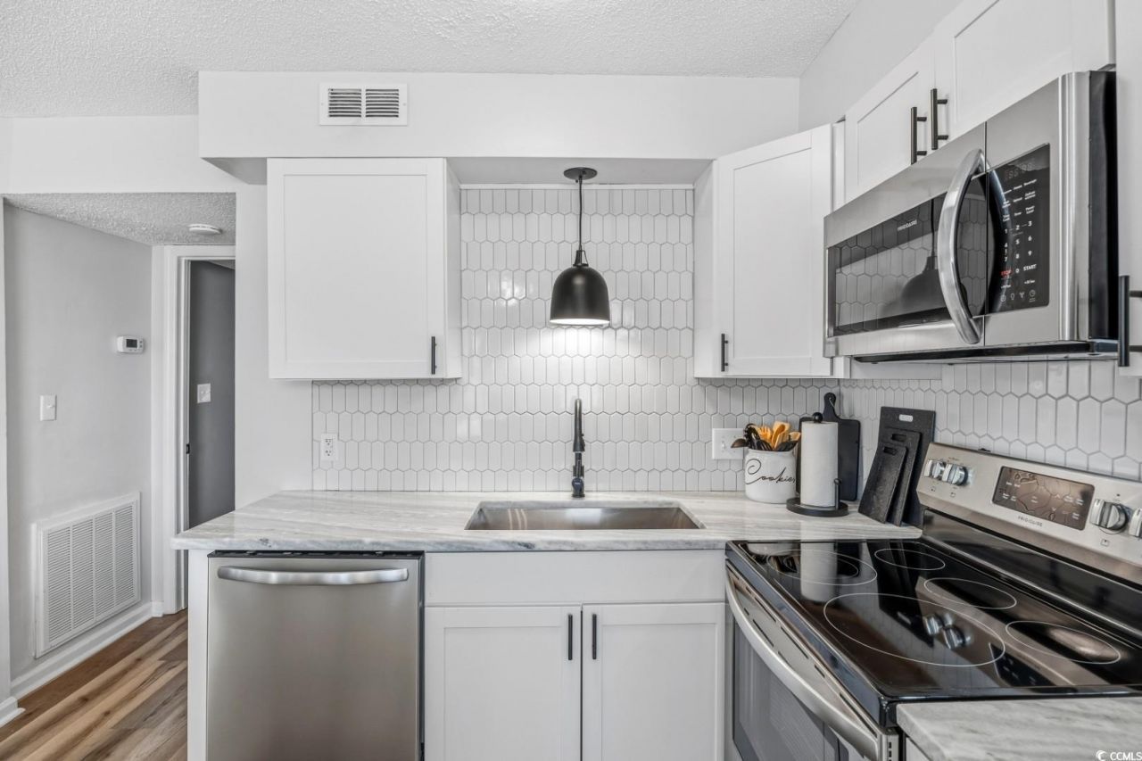 1500 Cenith Dr. Photo 15