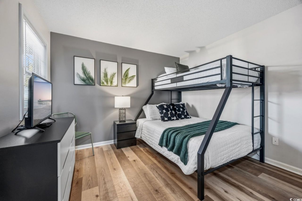 1500 Cenith Dr. Photo 23