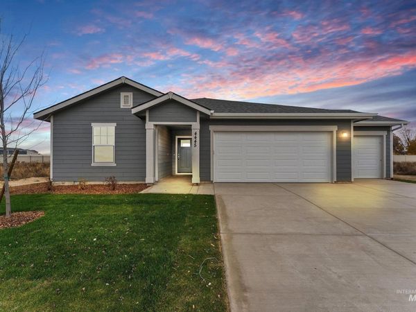 4445 E Briscoe Dr, Nampa, ID 83686