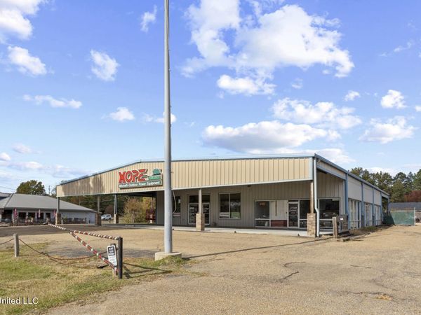 812 Lake Harbour Drive, Ridgeland, MS 39157