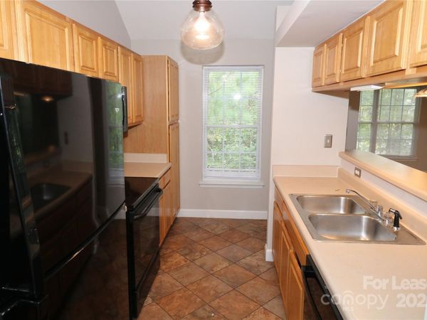 2558 Carya Pond Lane, Charlotte, NC 28212