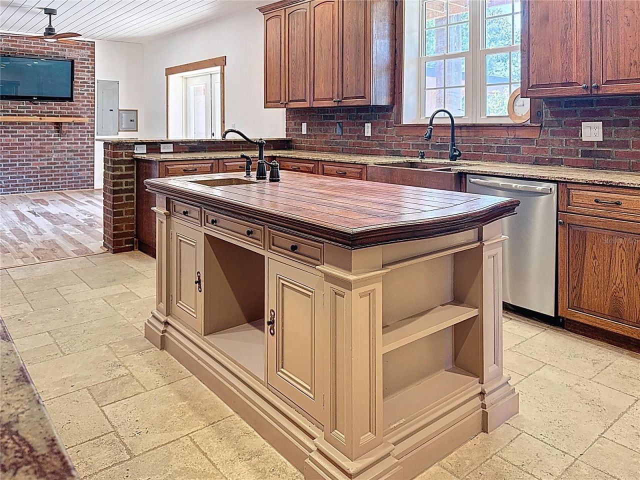 19600 E State Road 64, Bradenton, FL 34212 Photo