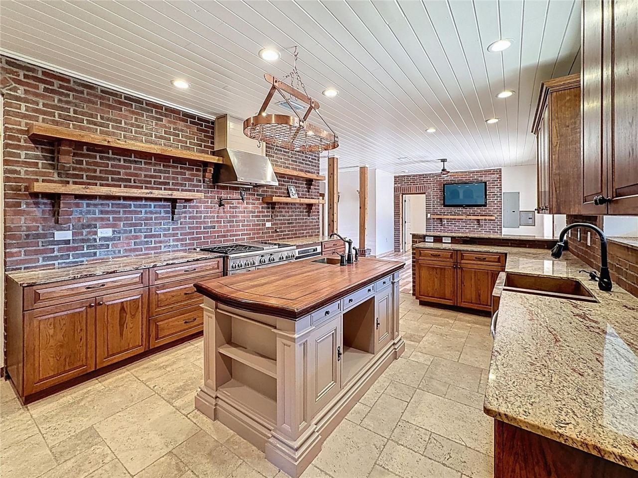 19600 E State Road 64, Bradenton, FL 34212 Photo