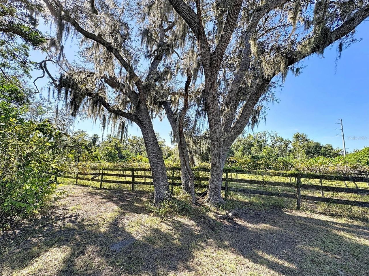 19600 E State Road 64, Bradenton, FL 34212 Photo