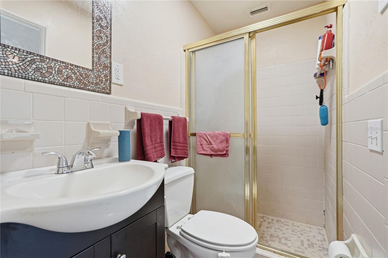 940 Orangeview Drive, Largo, FL 33778 Photo