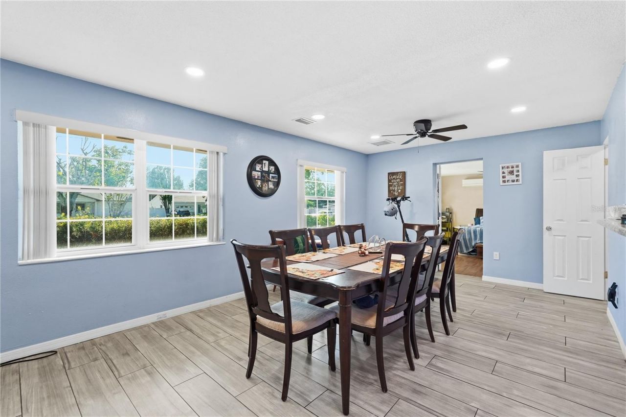 940 Orangeview Drive, Largo, FL 33778 Photo